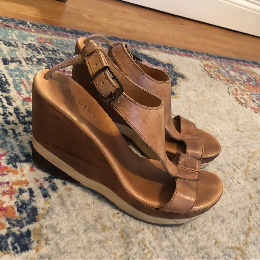 BedStu Tan Leather Wood Heel Sandals
